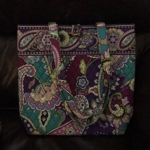 Vera Bradley~Medium Size Travel Tote